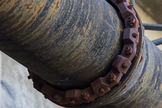 Pinch Valve sizing and selection guide - Sleeve Elastomer and Lining: Material Comparison
