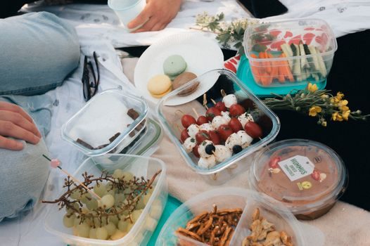 plastic container selection guide - Regulatory Ratings: UN, FDA, and Food Contact