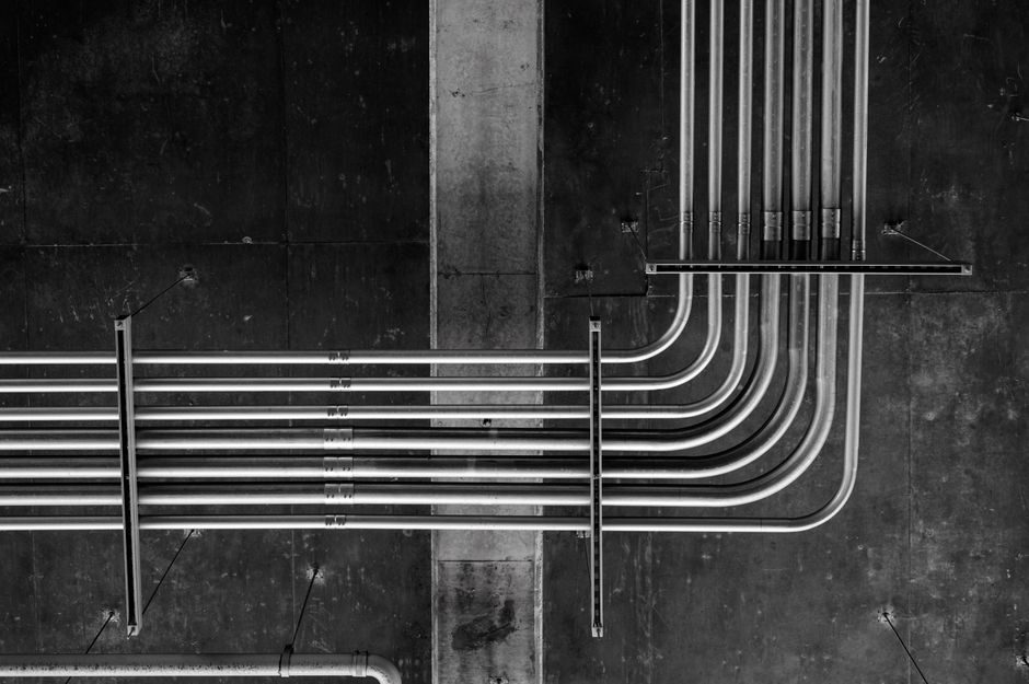 Plastic Pipe vs Stainless Steel Pipe: 2026 Spec Map, Cost Curve and Selection Logic