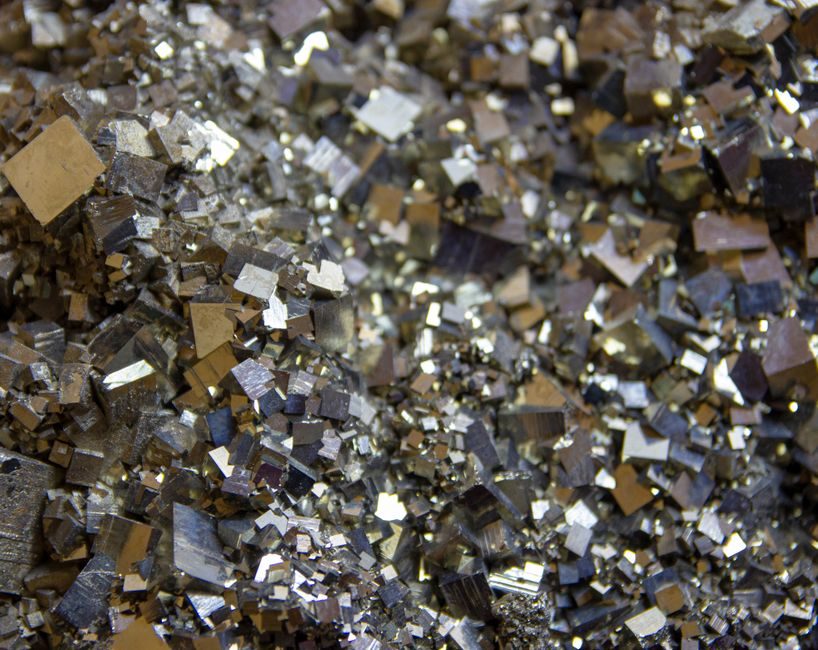 Polysilicon Suppliers and Manufacturers: 2026 Sourcing Map and Grade Boundaries