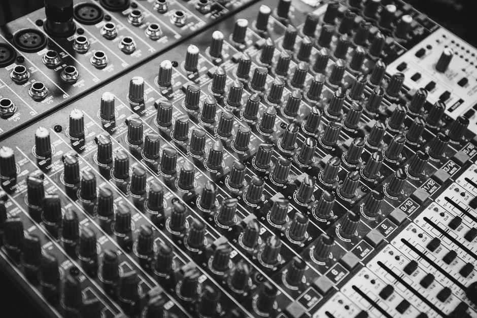 Power Mixer Price & Cost Guide 2026: From DJ Console to Industrial Mixer