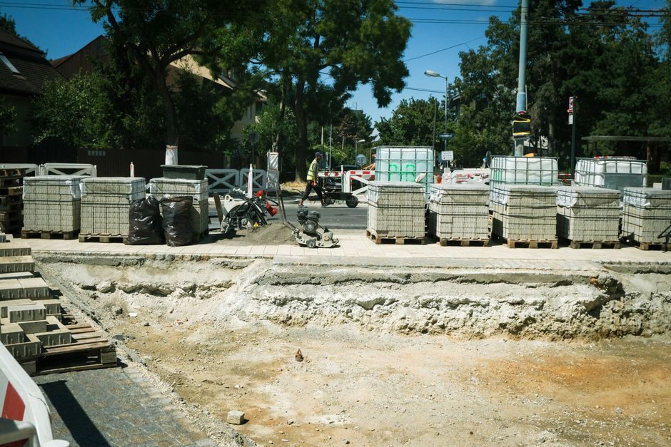Power Trowel Advantages and Disadvantages: Selection Trade-Offs for Slab Finishing