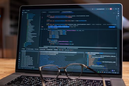Programmable DC Power Supply selection criteria - Control Bus and Software Stack: SCPI, LXI, and Application Software