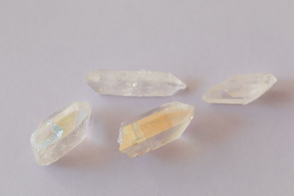Quartz Material: Spec-Driven Pros, Cons, and Selection Gates