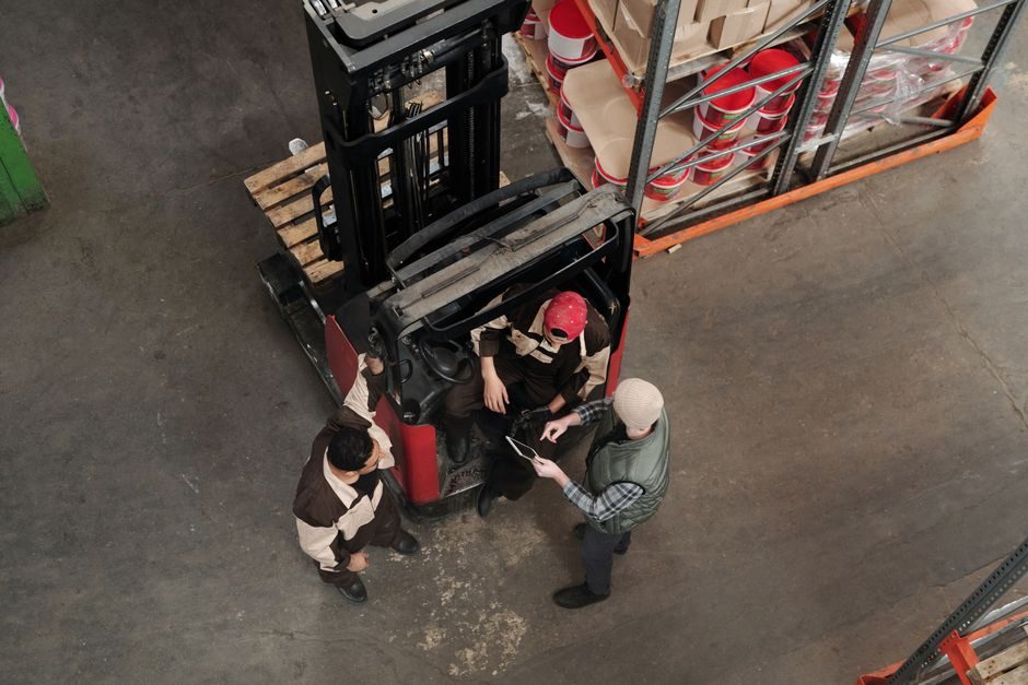 Reach Truck Specs & Price 2026: Narrow-Aisle Buying Field Guide