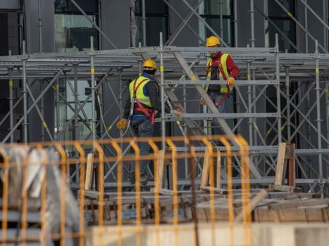 ringlock scaffolding suppliers and manufacturers - Selection Criteria: Who Ringlock Fits, and Who It Does Not