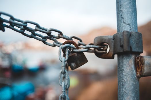 Roller Chain price and cost guide - Couplings and specialty chain: where pricing diverges further