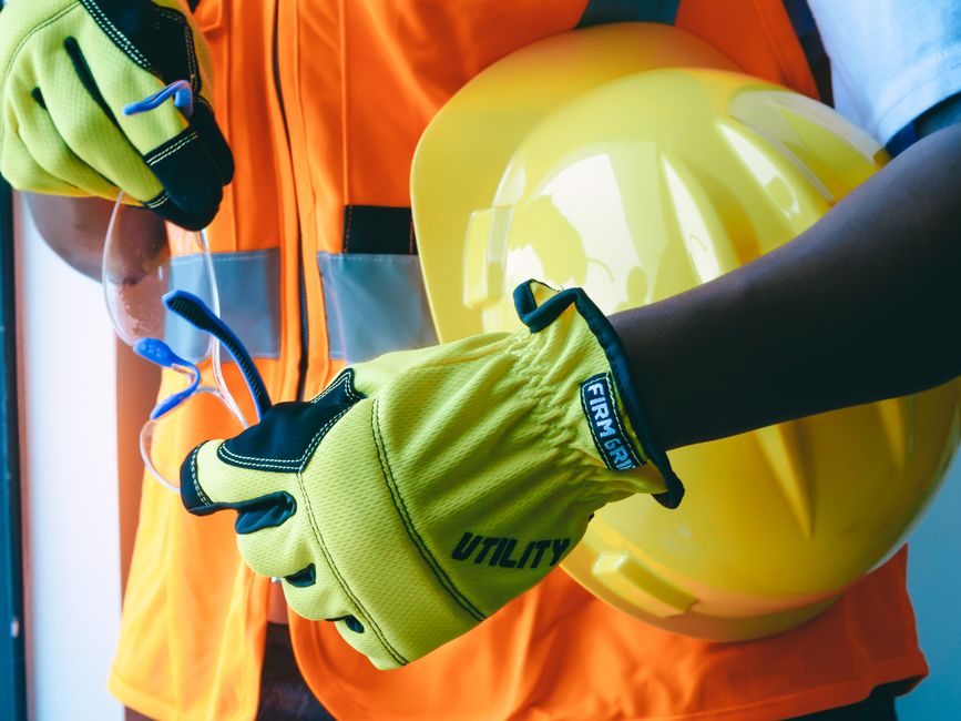 Safety Glove TCO: The Five Cost Lines That Decide 1-3 Year Spend
