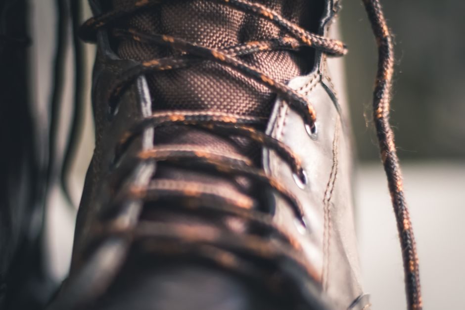 Safety Shoes 2026 Price & Cost Guide: Toe Cap, Upper, Sole and MOQ Levers