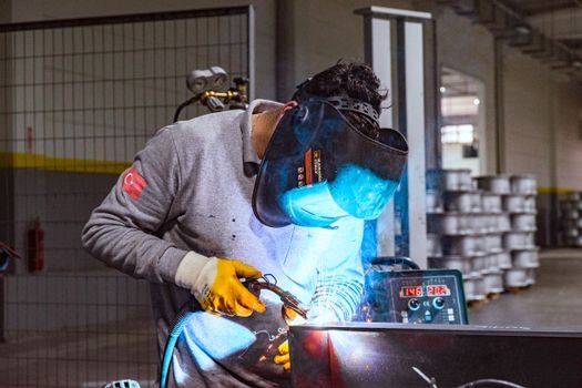 Sand Blasting Machine types and classifications - Safety, Standards, and Failure Modes