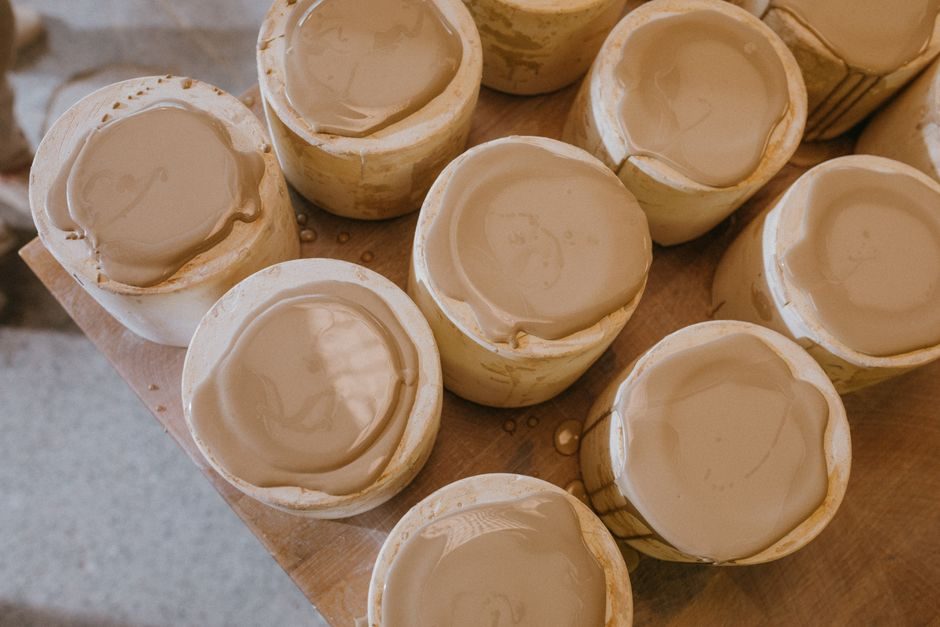 Sand Casting Mold vs Mold Base: Spec, Sourcing and Cost Bands Compared