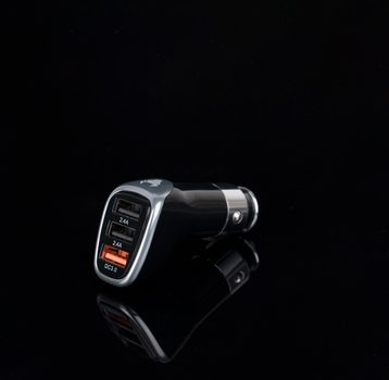 Sander selection criteria - Dust Extraction: Single-Port, Multi-Port, and Self-Generated Vacuum