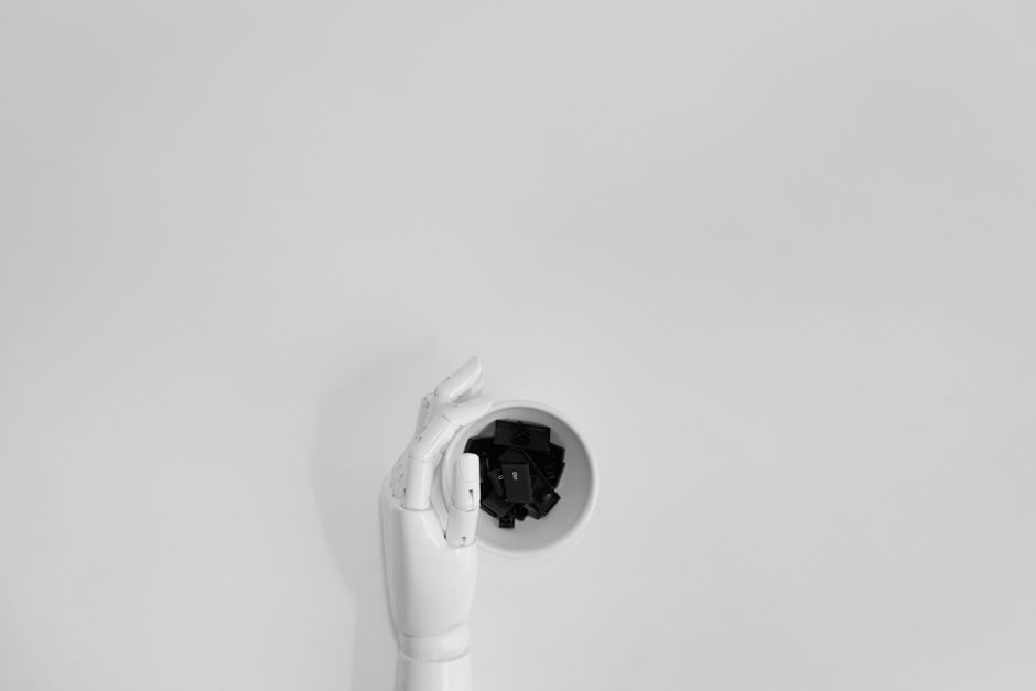 SCARA Robot vs AGV: Spec-Driven Selection for 2026 Plants