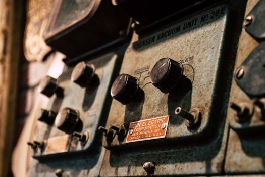 server hardware process control and instrumentation - Failsafe Alarms, Contact Outputs, and the I/O Boundary