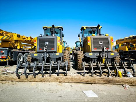 servo motor vs Motor Grader - Who Each Platform Is For — and Who It Is Not For