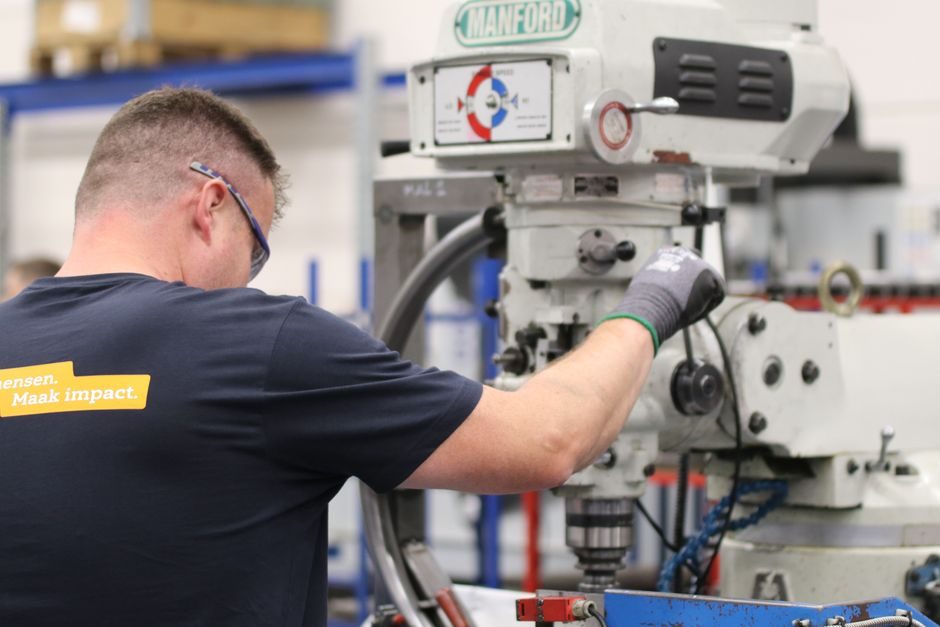 Shaft Collar Selection: Type, Bore, and Clamp Force Map
