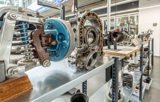 industrial Shield Machine for automotive applications - Comparison: balancing machine options on four buying criteria