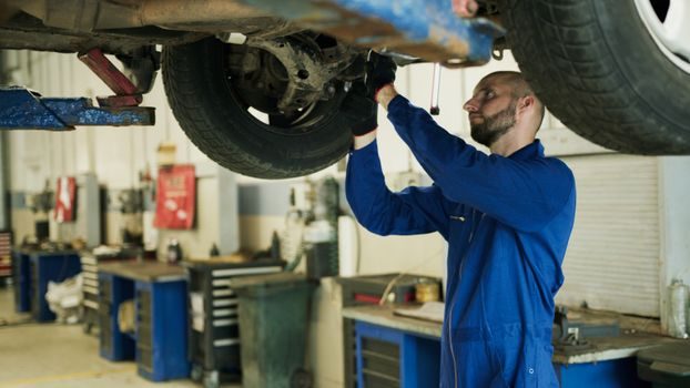 Shock Absorber installation guide - Environment, materials, and when to escalate