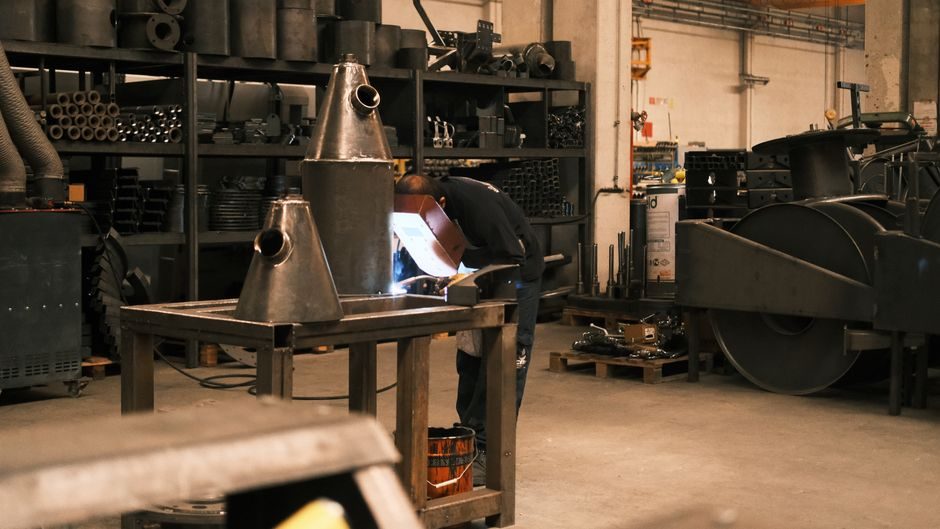 Shot Blasting Machine TCO: Cost Drivers, 10-Year Spend Stack, and Selection Matrix