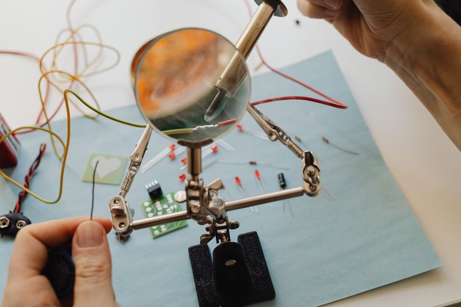 Signal Calibrator vs Test Leads: What Each Tool Actually Does on a 4-20 mA Loop