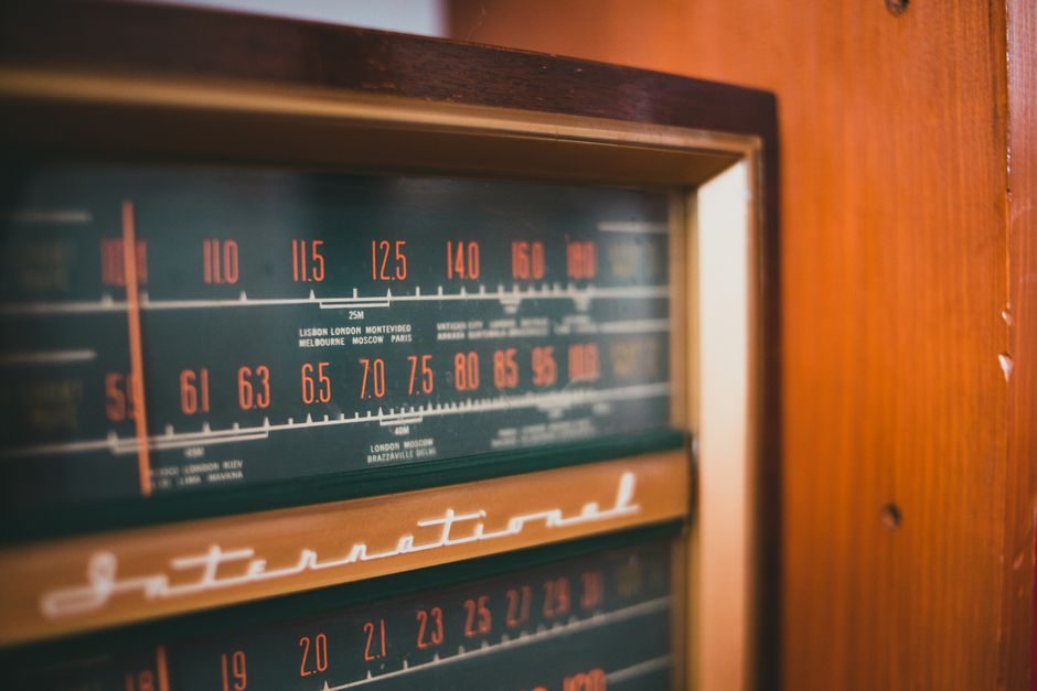 Signal Conditioner vs Thermostat: Function, Spec Gates and 2026 Selection Boundary