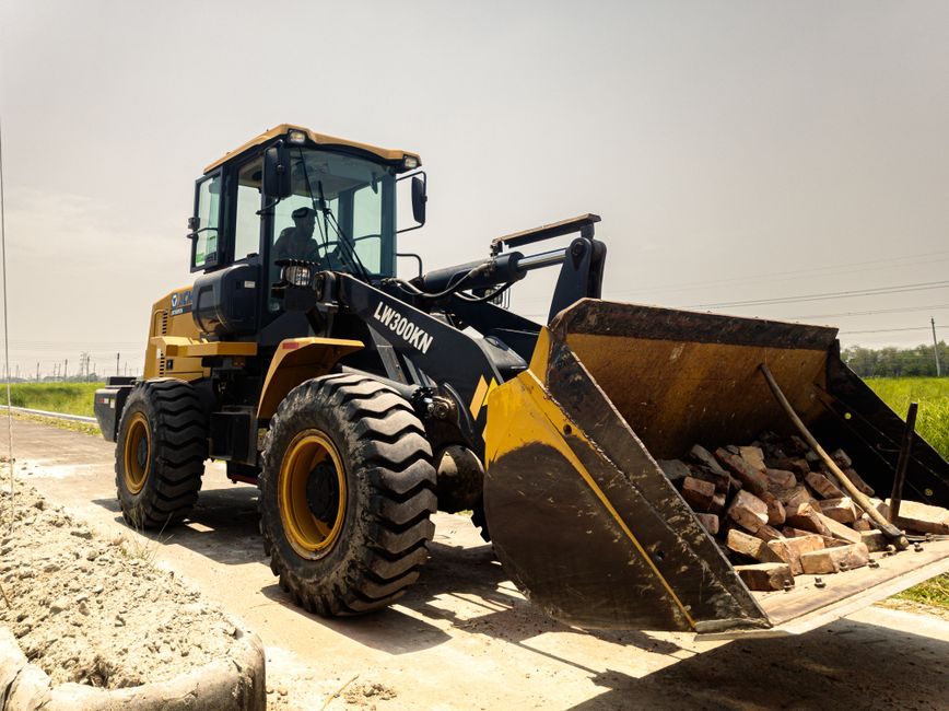 Skid Steer Loader Spec Bands for Power Generation Sites