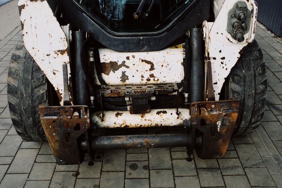 Skid Steer Loader vs Wheel Loader: Spec-First Selection Map