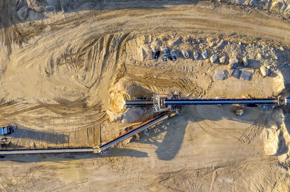 Slewing Drive TCO: 10-Year Cost Driver Breakdown for Solar Trackers and Crane Slews