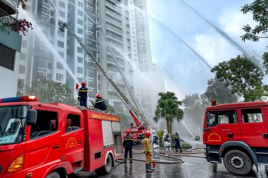 Smoke Detector selection criteria - Decision Matrix: Fire Type vs Detector Type vs Environment