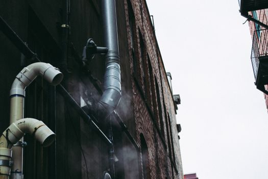Spiral Duct vs Plastic Pipe - Production, Lead Time, and Cost Reference