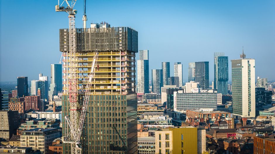 Stacker Crane Installation: Spec Gates, Foundation Tolerances and Commissioning Checks
