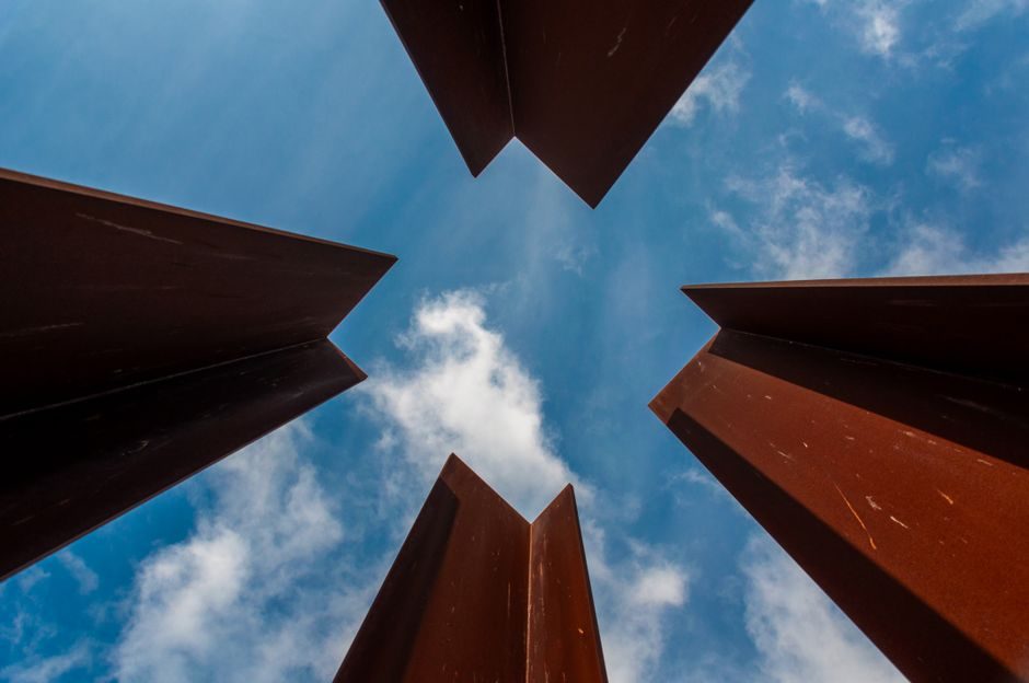 Steel Plate Installation: Grade, Thickness and Sourcing Gates