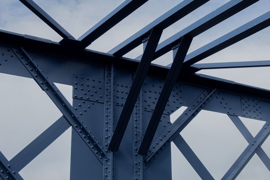 Steel Section Advantages, Limits and Spec-Driven Trade-offs