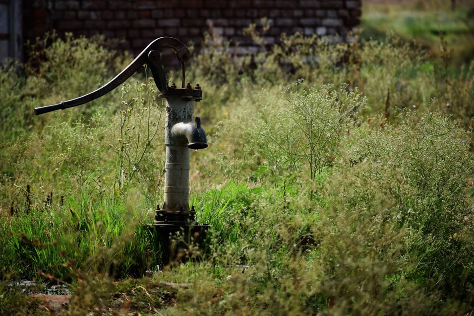 Submersible Pump Compatibility with Fluid Temperature and Process Limits