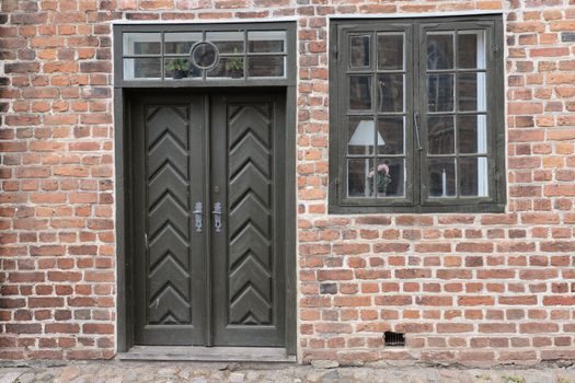 System Window & Door installation guide - Stage 3 — Anchor Pattern, Fixing Torque, and Frame Squaring