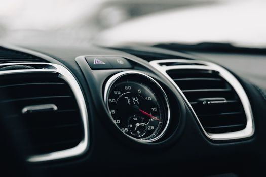 Tachometer vs Proximity Probe - When to choose a proximity probe (and when to refuse one)