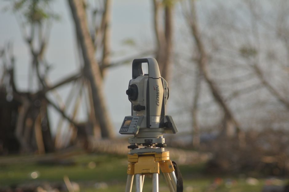 Theodolite advantages and disadvantages: a 2026 spec-driven trade-off map