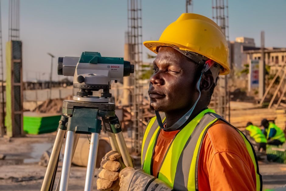 Total Station Advantages and Disadvantages: A Spec-Driven Engineering Map
