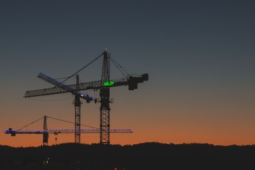Tower Crane types and classifications - Self-Erecting Tower Cranes: Mobile, Fast, Sub-10 t