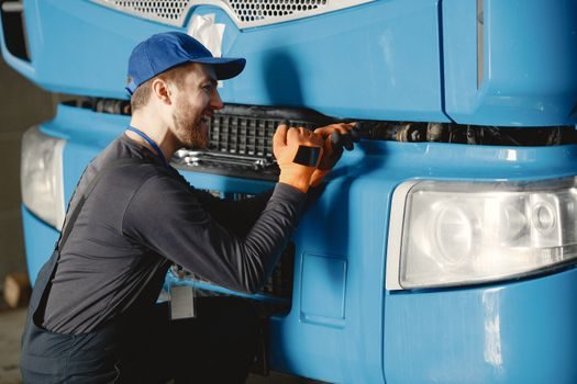 Truck-Mounted Crane total cost of ownership analysis - Cost Driver 3 — Energy: Diesel vs Site Electrics