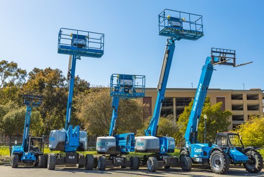 Truck-Mounted Crane types and classifications - Telescopic Truck Cranes: Reach and Heavy Lift