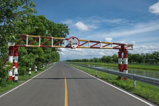 Two-Hand Control vs Safety Relay - Limitations, Constraints and Common Spec Errors