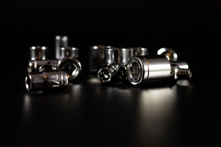 Vacuum Die Casting Machine Sizing: Clamp Force, Shot Weight, Vacuum Level and Die Envelope