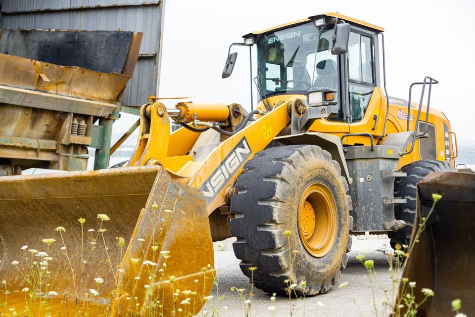 Wheel Loader Classes: Operating Weight, Powertrain and Bucket Capacity