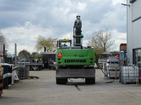 how to choose a wheeled excavator - Who Should NOT Pick a Wheeled Excavator