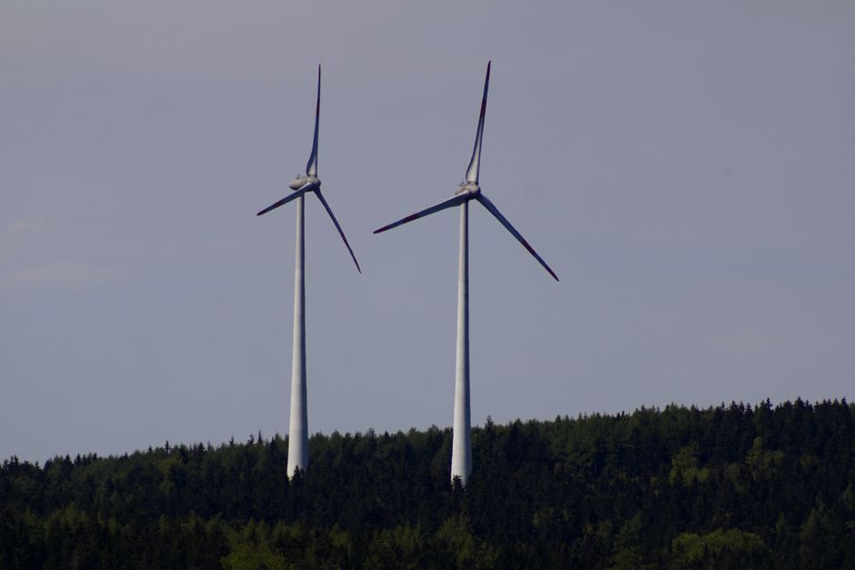 Wind Turbine Blade Market 2026: Composite Tiers, Vessel Gates and Component Sourcing