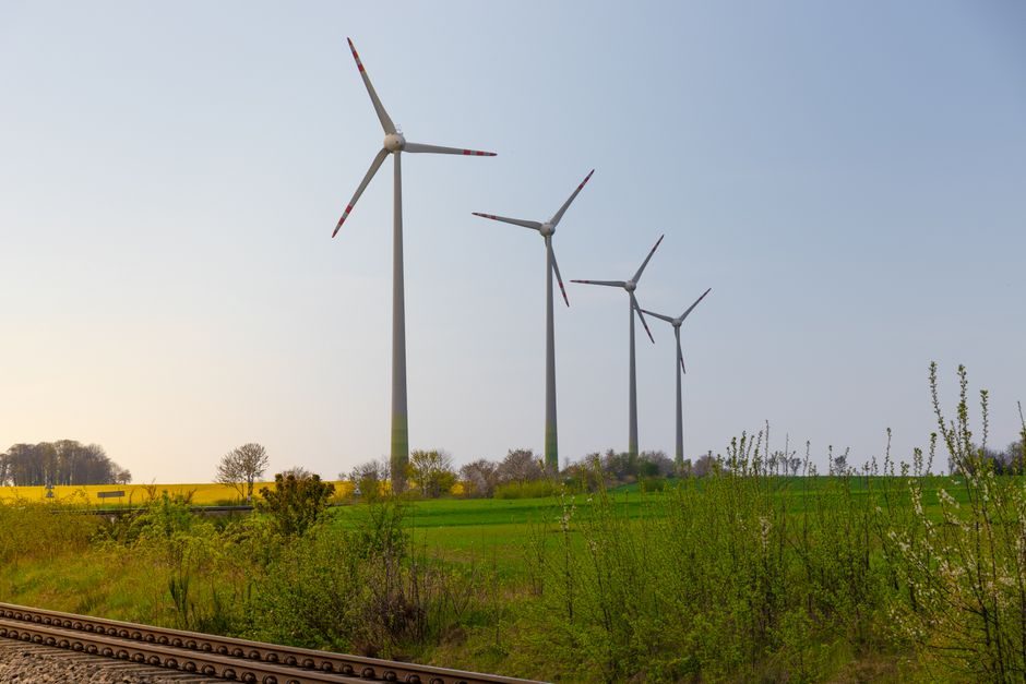 Wind Turbine Blade Supply Chain 2026: Spec Bands, Failure Modes and Sourcing Signals