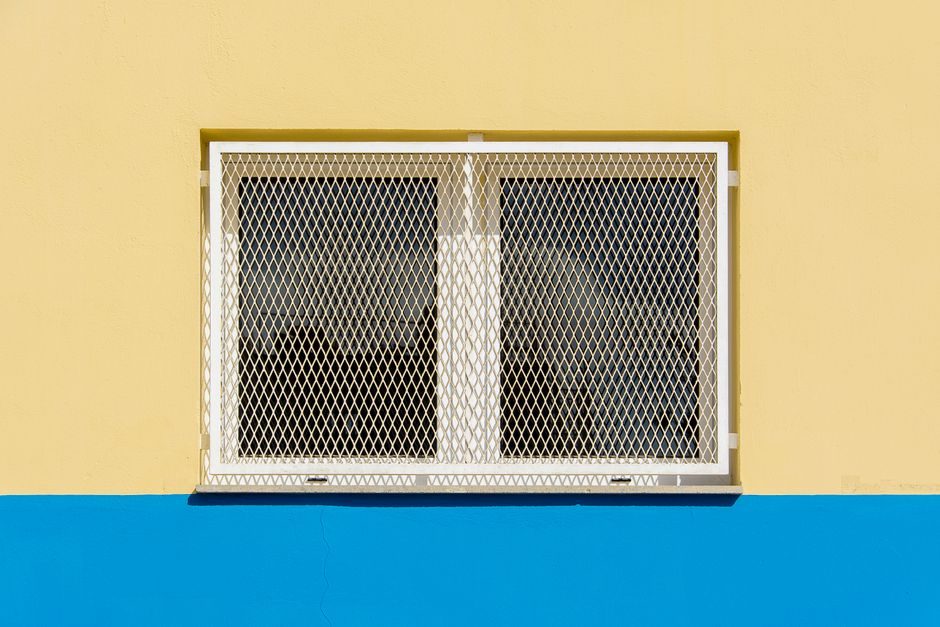 Wire Mesh Panel Types: Construction, Materials, and Industrial Fit