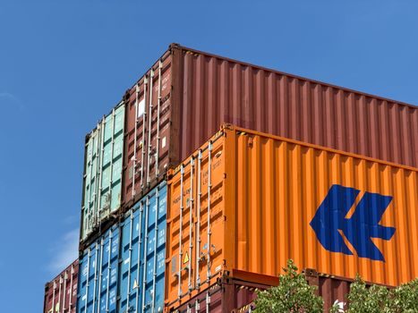 top cold chain equipment companies 2026 - PCM and VIP thermal-stack choices