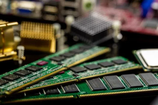 5G industrial module supply shortage and risk 2026 - Selection criteria: who a 5G module is for, and who should walk away